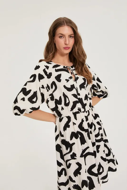 Wiskozowa sukienka z nadrukiem beżowa
