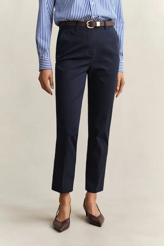 Gant Spodnie Damskie Slim Fit Granatowe