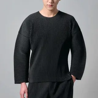 ISSEY new basic style pleated loose-fitting casual drop-shoulder base layer T-shirt with round neck and long sleeves
