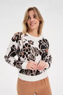 Sweter z kwiaty ecru