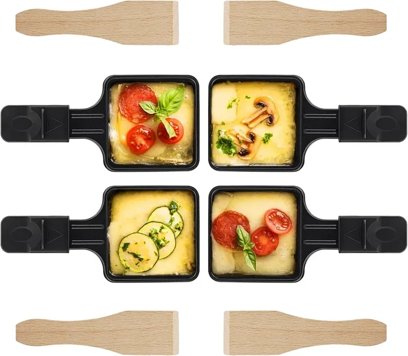 ZESTAW 4 PATELNI RACLETTE NIEPRZYWIERAJĄCE + 4 SZPATUŁKI DREWNIANE