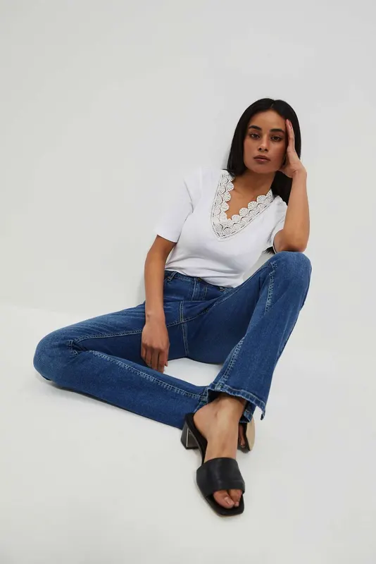 Jeansy typu flare