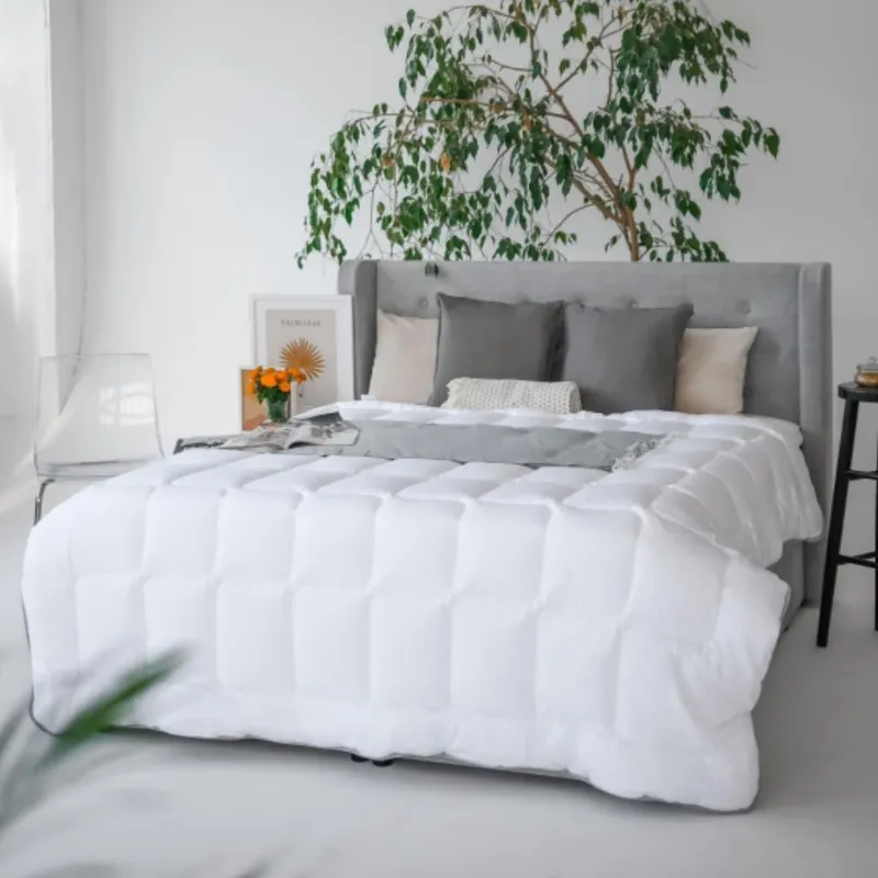 Kołdra Lyocell Hilding | 155/160x200 cm | 60% Lyocell / 40% włókno poliestrowe