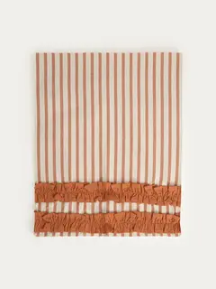Obrus DAVIO bawełniany w paski karmelowe z falbaną 130x180 cm