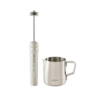 Zestaw: spieniacz do mleka CHiATO nanoPLAY i dzbanek na mleko SORSO Barista (350 ml) – kremowy