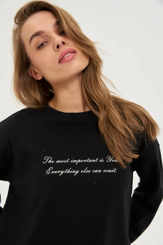 Bluza z napisem czarna
