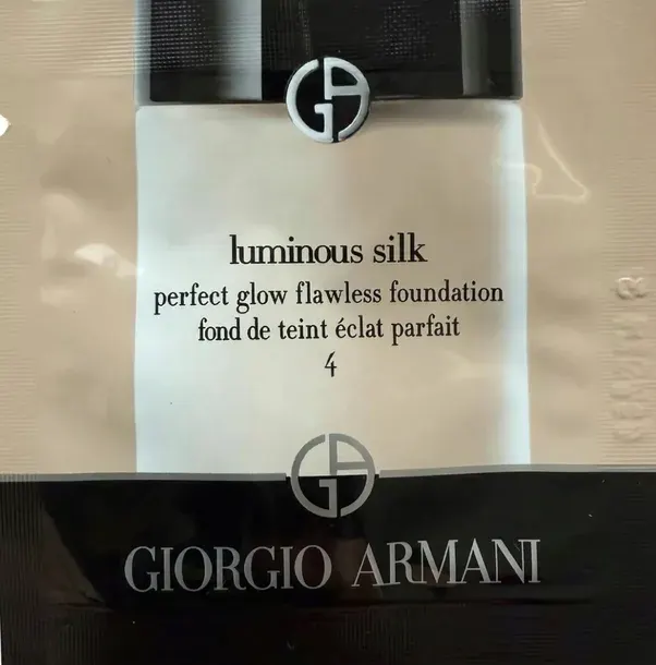 GIORGIO ARMANI LUMINOUS SILK FOUNDATION NR 4 1 ml