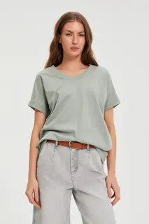 T-shirt z dekoltem oliwkowy