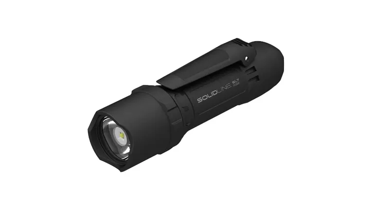 Latarka Solidline SL7 czarna