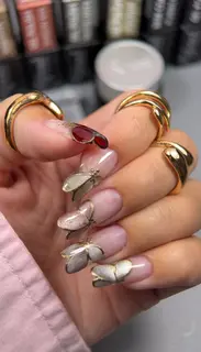 Niezwykły jesienny manicure