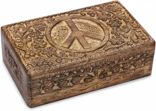 Drewniane pudełko na biżuterię ręcznie rzeźbione 20x13 cm Pokój