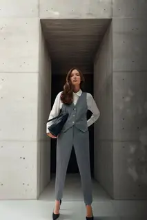 Eleganckie spodnie cygaretki szare