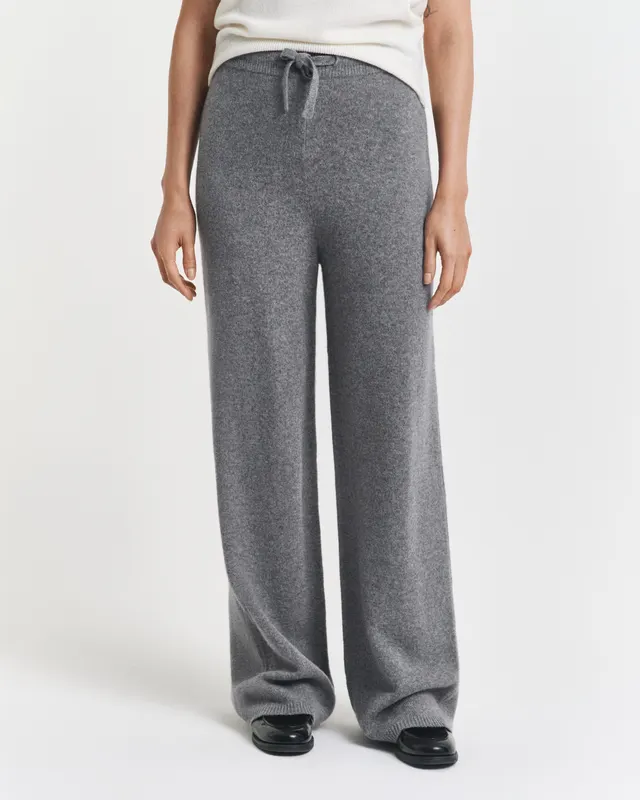 Gant Spodnie Damskie Relaxed Fit Czarne