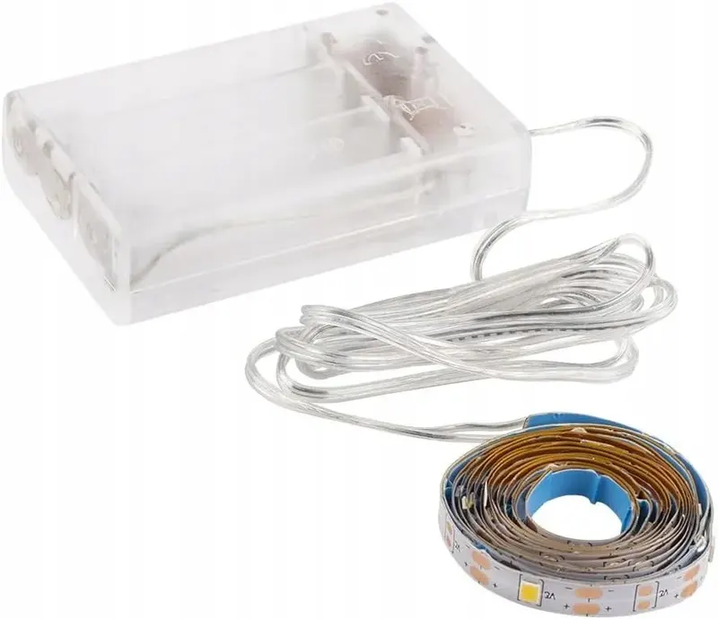 TASMA LED SAMOPRZYLEPNA Z TIMEREM 40 DIOD LED CIEPNA BIEL 135 CM