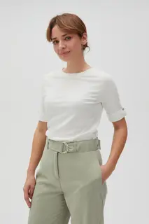 Gładki t-shirt z podwijanymi rękawami biały