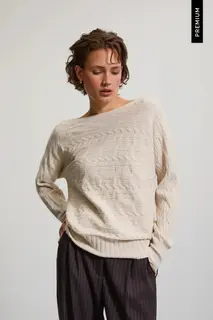 Sweter z dekoltem w łódkę beżowy