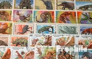 50 różnych znaczków pocztowych Prehistoric Zwierzęta dinozaury płazy gady