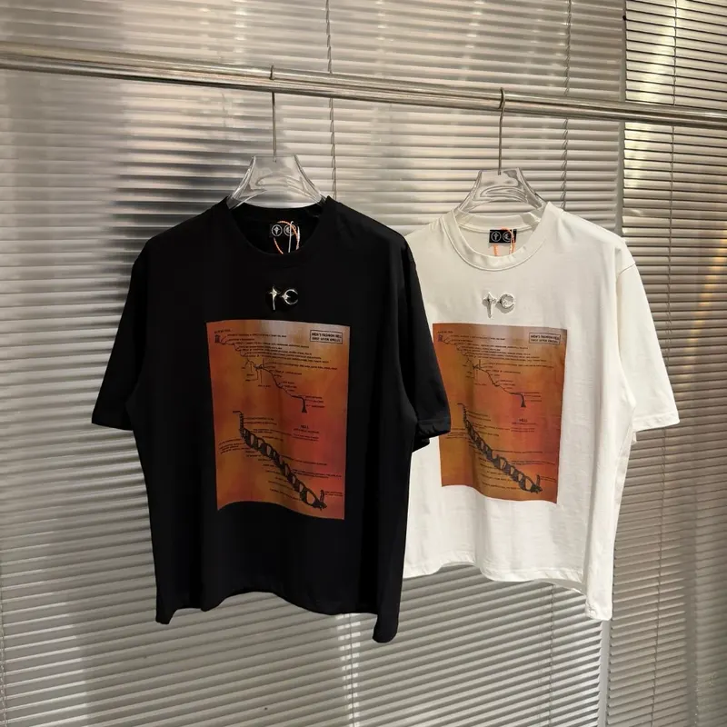 Thug Club Totem Printed Metal Star and Moon Logo Patched Loose Casual Solid-color Short-Sleeved T-shirt For Men and Women